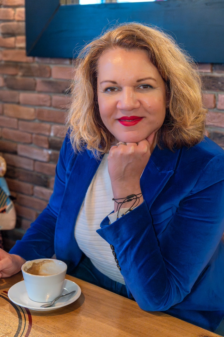 sabine picquet coach professionnelle de dirigeants bureau avec outils pédagogiques 4colors